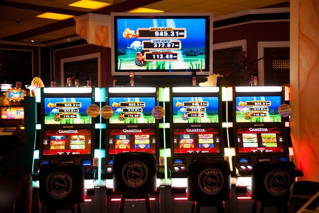 Gold Club Hotel & Casino Ajdovščina 외부 사진